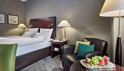 Deluxe Room, 1 King Bed