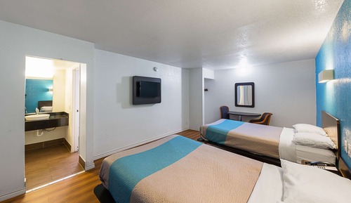Standard Room, 2 Double Beds, Accessible, Non Smoking