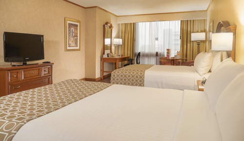 Standard Room, 2 Queen Beds (Low Floor)