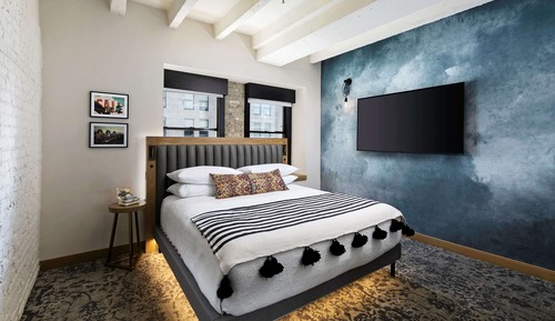 Room, 1 King Bed, Accessible, City View (Urban, Mobility, Bathtub)