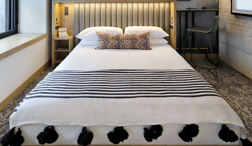 Room, 1 King Bed, City View (Urban, Skyline)
