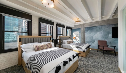 Studio, 2 Queen Beds, Accessible, Bathtub (Mobility)