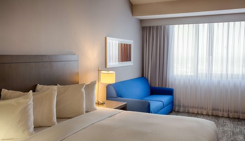 Deluxe Room, 1 King Bed, Non Smoking (with Sofa)