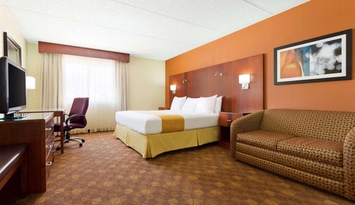 Premium Room, 1 King Bed, Non Smoking