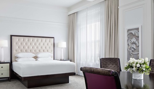 Junior Suite, 1 King Bed, Non Smoking