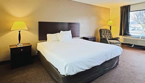 Standard Room, 1 King Bed, Non Smoking