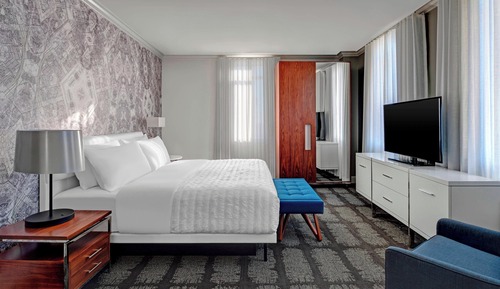 Suite, 1 Bedroom (Mobility Accessible, Roll-In Shower)