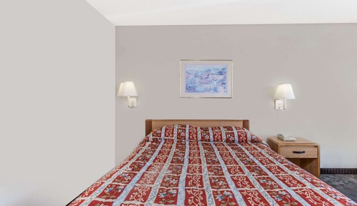 Room, 1 Queen Bed, Smoking
