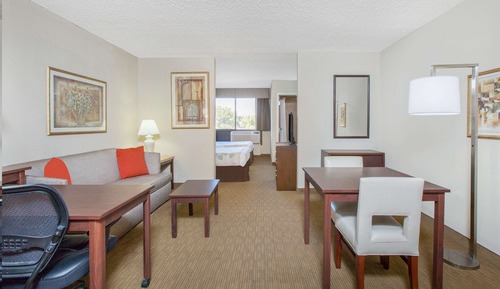 Executive Suite, 2 Double Beds, Non Smoking