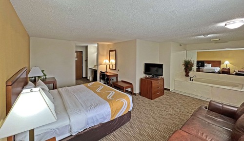 Suite, 1 King Bed, Non Smoking