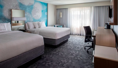 Room, 2 Queen Beds, Accessible (Mobility/Hearing Roll in Shower)