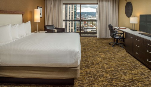 Suite, 1 King Bed, City View