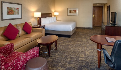 Suite, 1 King Bed, Balcony