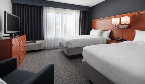 Room, 2 Queen Beds (Hearing Accessible)