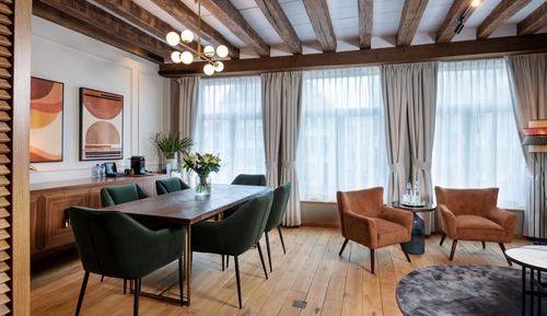 Deluxe Suite, Canal View