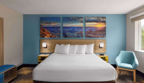 Standard Room, 1 King Bed