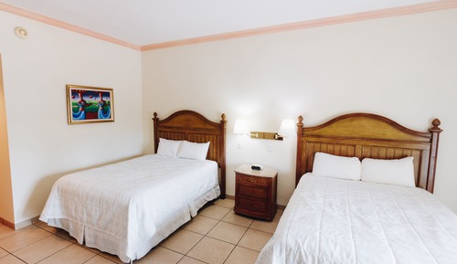 Standard Room, 2 Queen Beds, Pool View