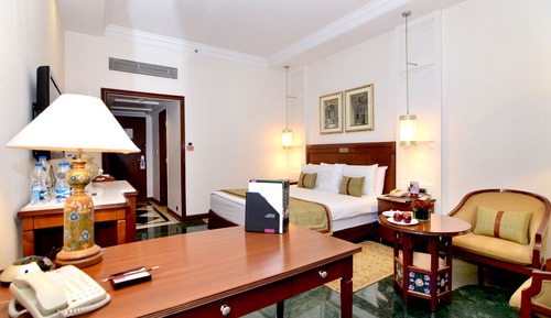 Executive Club, Double