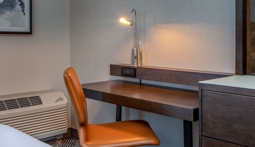 Room, 1 King Bed, Accessible, Balcony (Roll-In Shower)