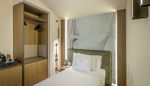 Classic Single Room
