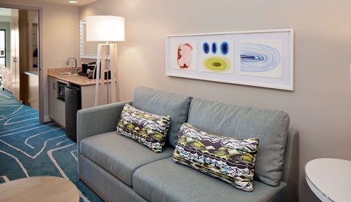Suite, 1 King Bed, Accessible, Non Smoking