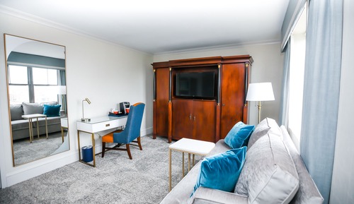 Deluxe Room, 1 Queen Bed with Sofa bed