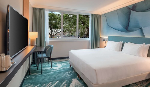 Family Room, 1 King Bed, Connecting Rooms