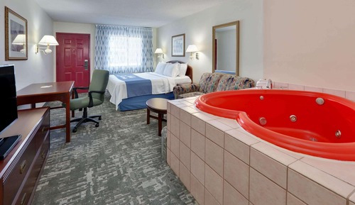 Suite, 1 King Bed, Smoking