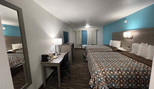 Room, 2 Queen Beds, Non Smoking