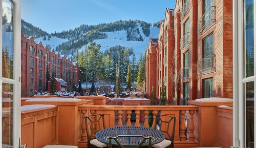 Grand Room, 1 King Bed, Balcony, Mountain View