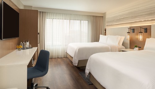 Traditional Room, 2 Queen Beds (Mobility/Hearing Accessible, Tub)