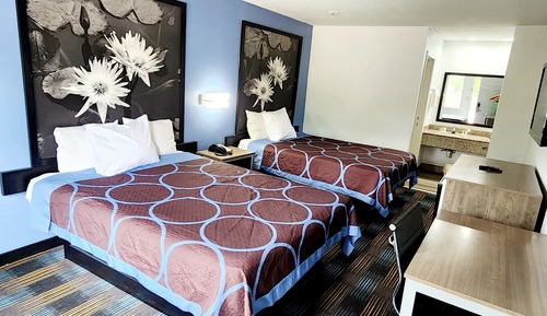 Room, 2 Queen Beds, Smoking