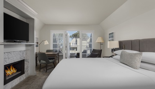 Room, 1 King Bed, Fireplace (Coastal)