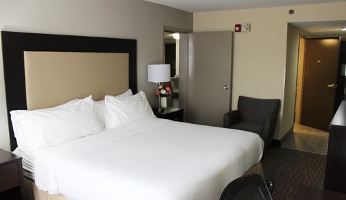 Standard Room, 1 Queen Bed