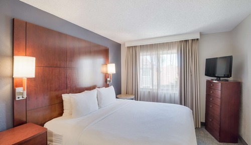 Deluxe Suite, Multiple Beds (Two Bedroom)