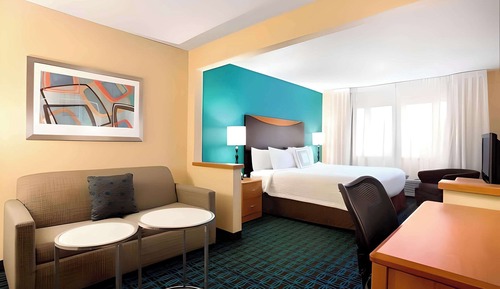 Suite, 1 King Bed with Sofa bed, Non Smoking