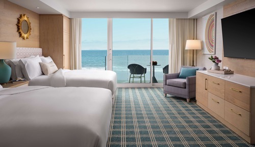 The Views Oceanfront 2 Queens Mobility Accessible Tub