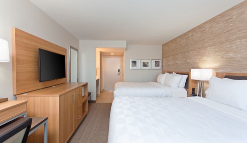 Standard Room, 2 Queen Beds (Minifridge)