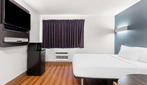 Standard Room, 1 Queen Bed, Non Smoking