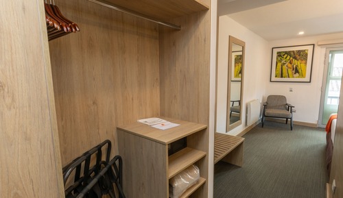 Traditional Room, 3 Twin Beds, City View