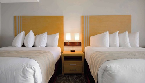 Superior Room, 2 Queen Beds, Beach View (Coast Two Queens)