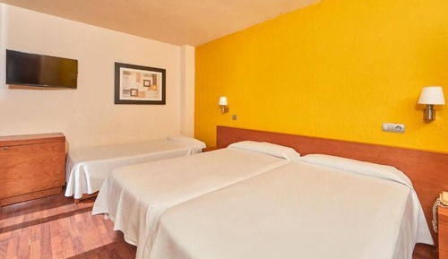 Double Room, Mountain View (2 adults and 1 child)