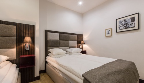 Triple Room, No Windows