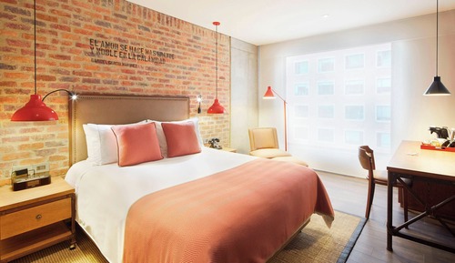Deluxe Room, 1 Queen Bed, City View