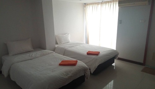 Standard Room Twin Bed