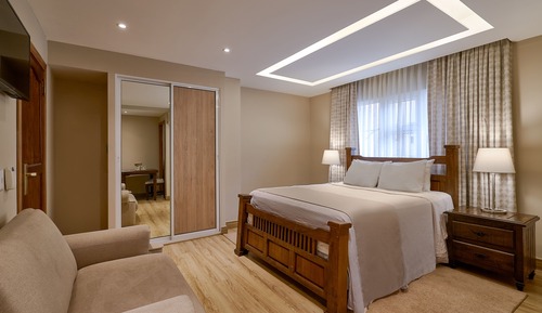 Standard Room, 1 Queen Bed