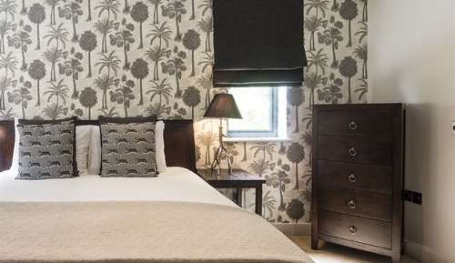 Premier Suite, Ensuite (Sea Beet)
