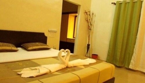Super Deluxe room With Balcony & Valley view 
