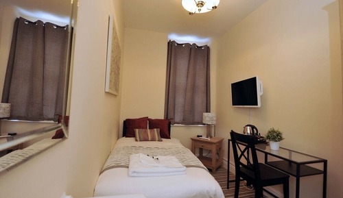 Standard Twin Room, Ensuite