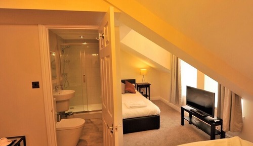 Family Triple Room, Ensuite